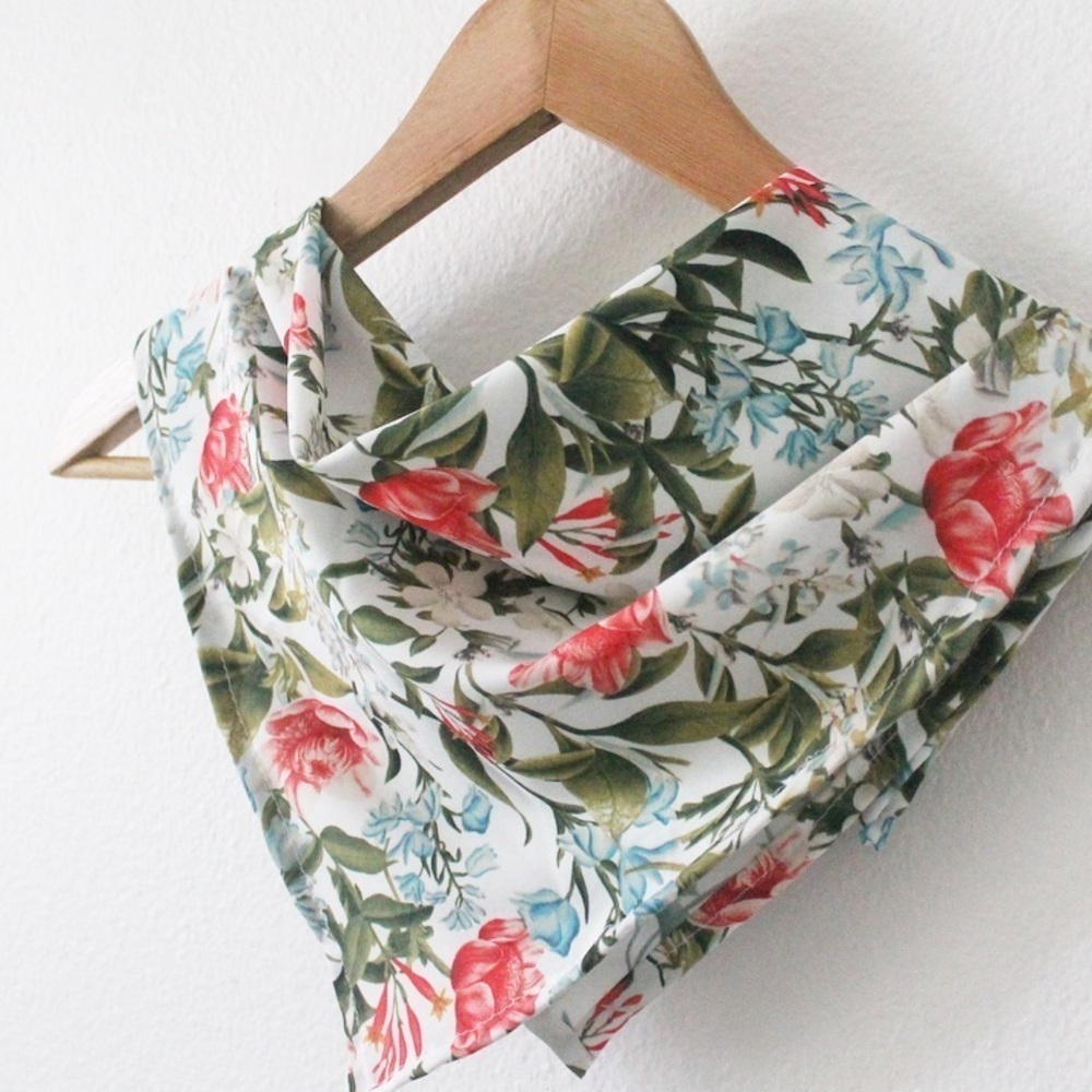 NWT Handmade Floral 18” x 18” Scarf